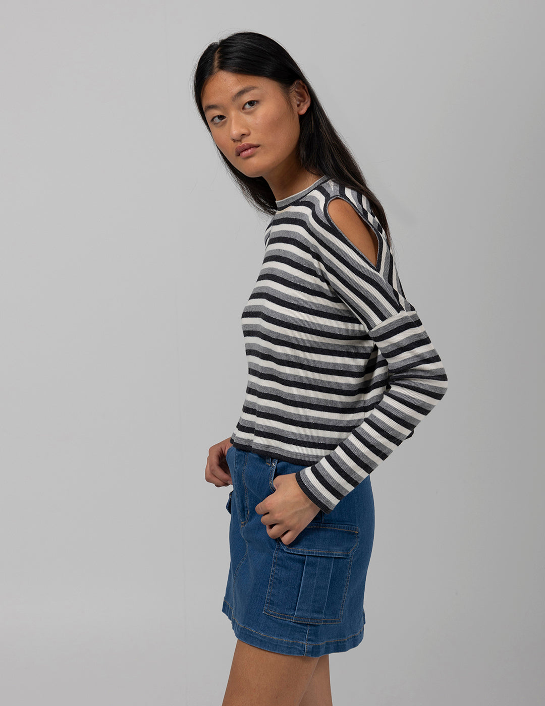 TEEN STRIPED LONG SLEEVE T-SHIRT WITH SHOULDER OPENING BLACK