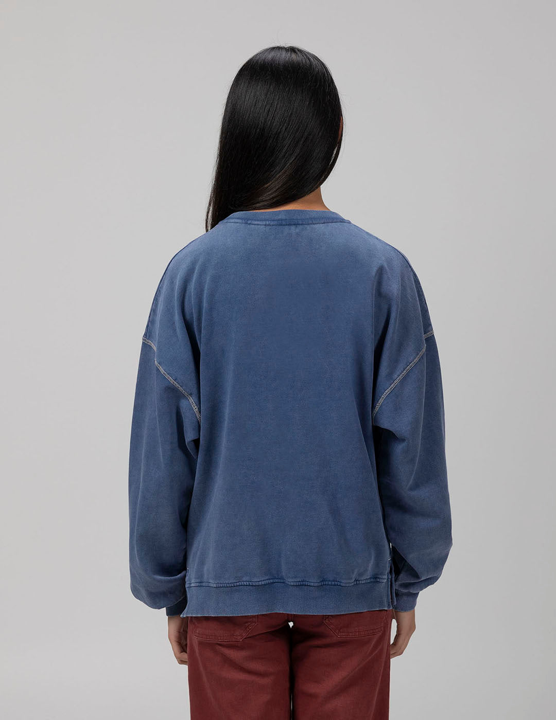 TEEN TRÈS BIEN INDIGO DELAVÉ SWEATSHIRT