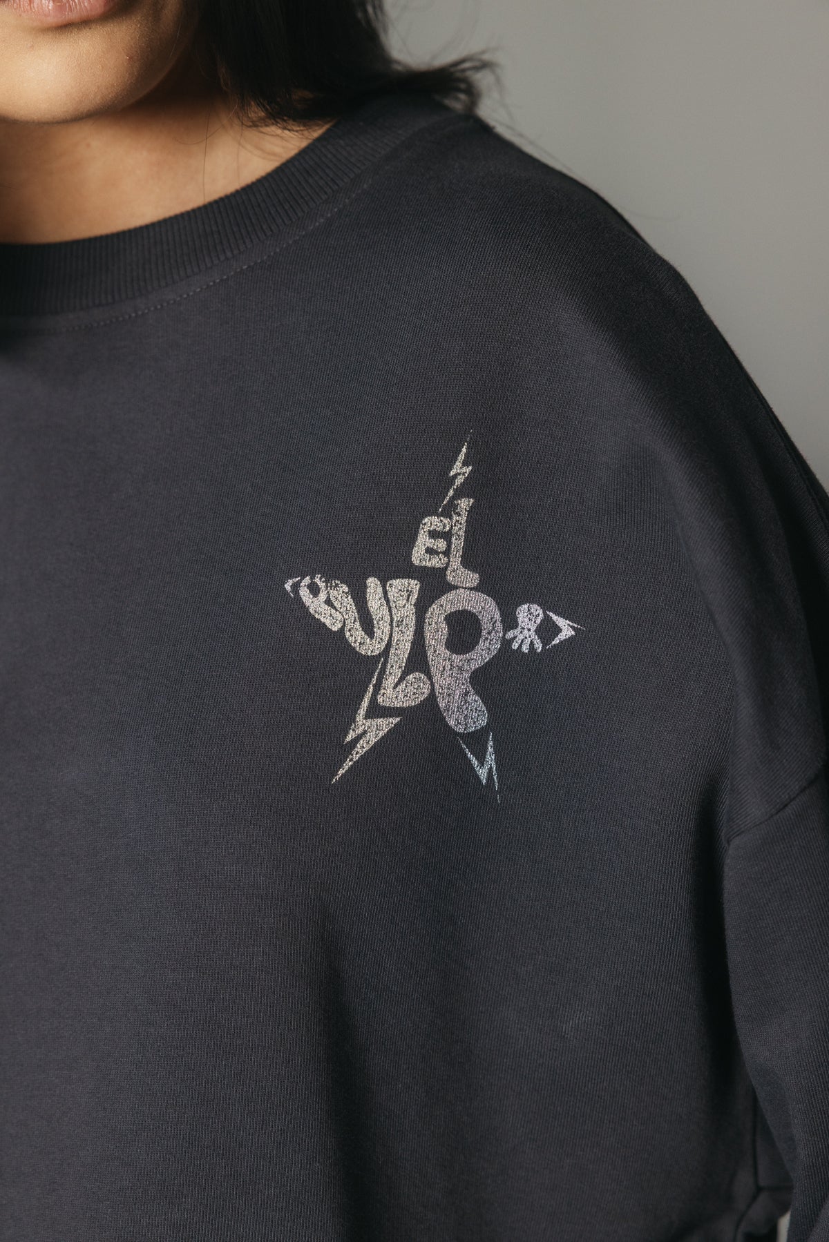 SUDADERA TEEN ESTRELLA TACHAS ANTRACITA