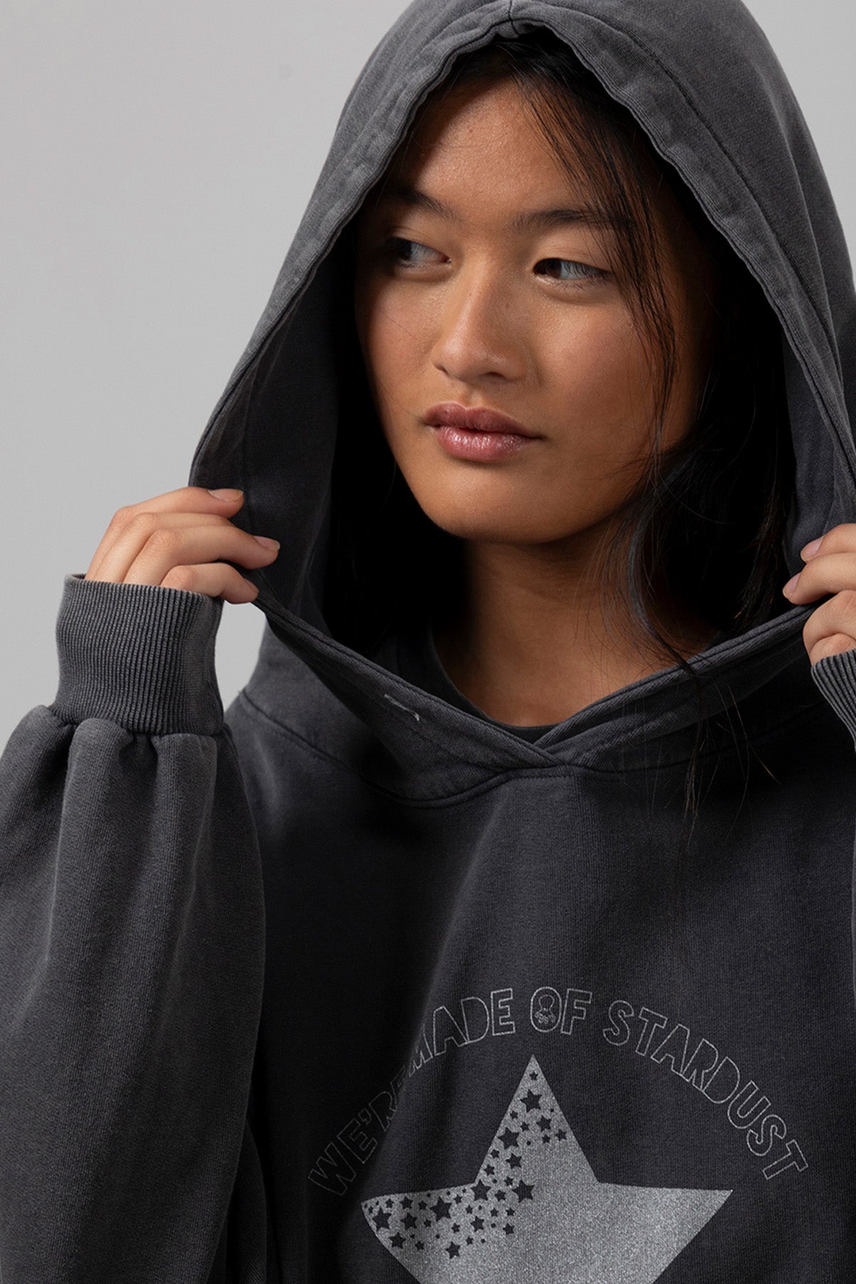 SWEATSHIRT COM CAPUZ DELAVÉ PRETO TEEN STARDUST