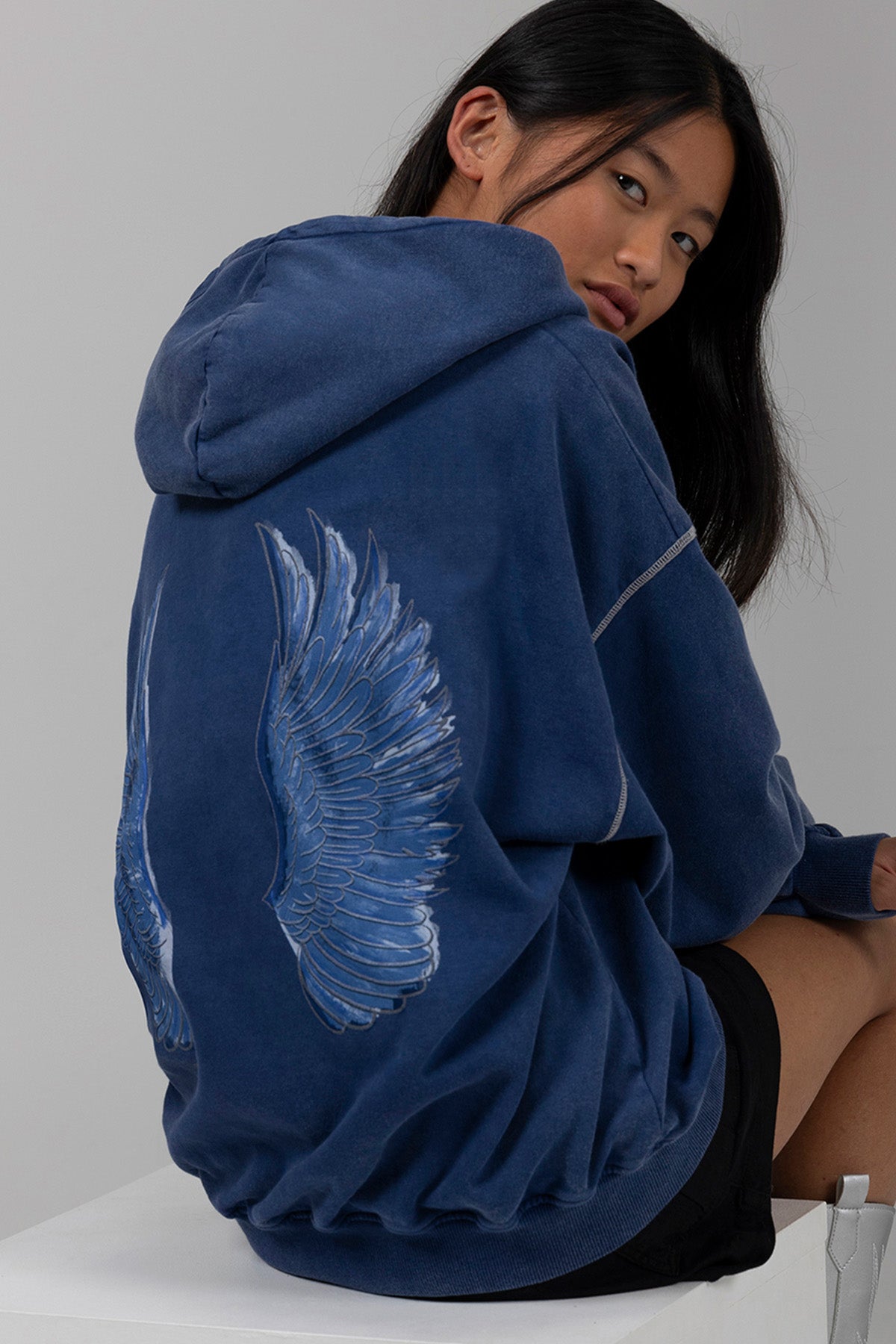 TEEN HOODIE WITH INDIGO DELAVÉ WINGS