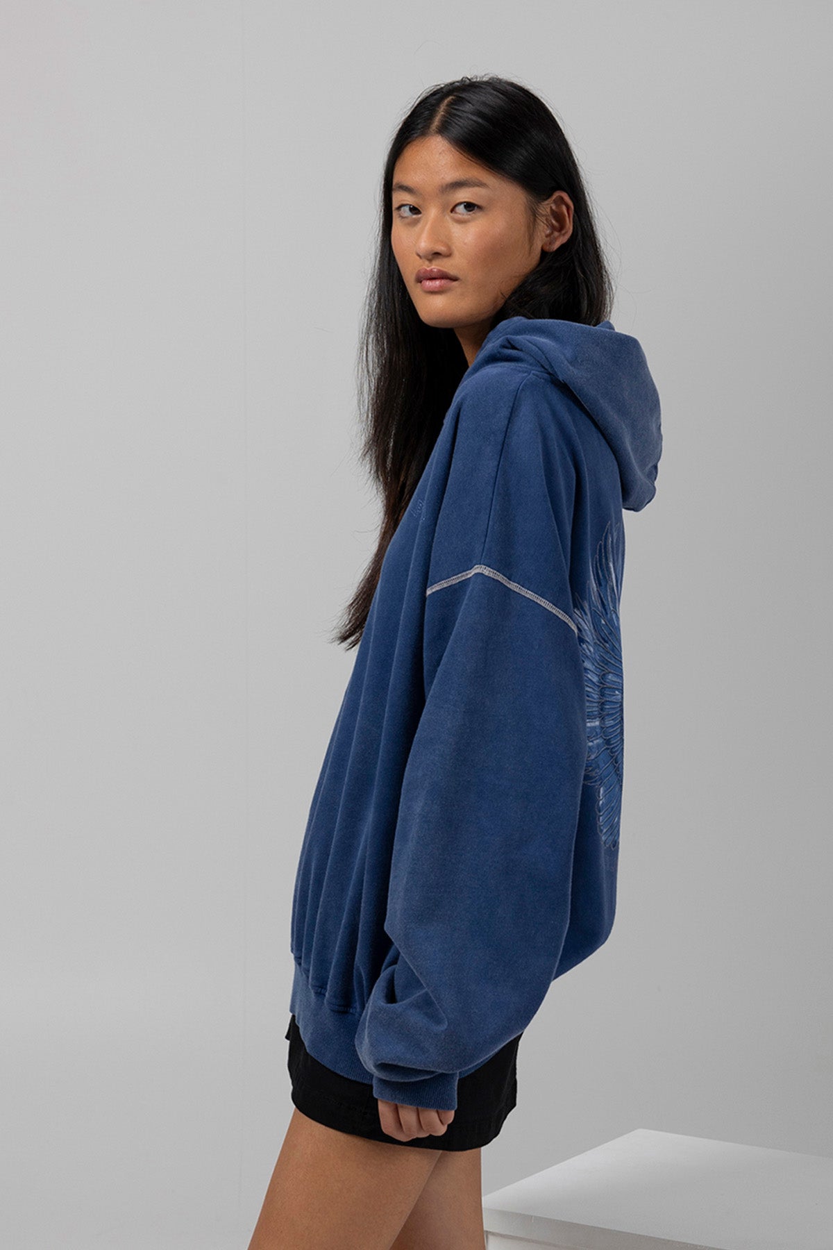 TEEN HOODIE WITH INDIGO DELAVÉ WINGS