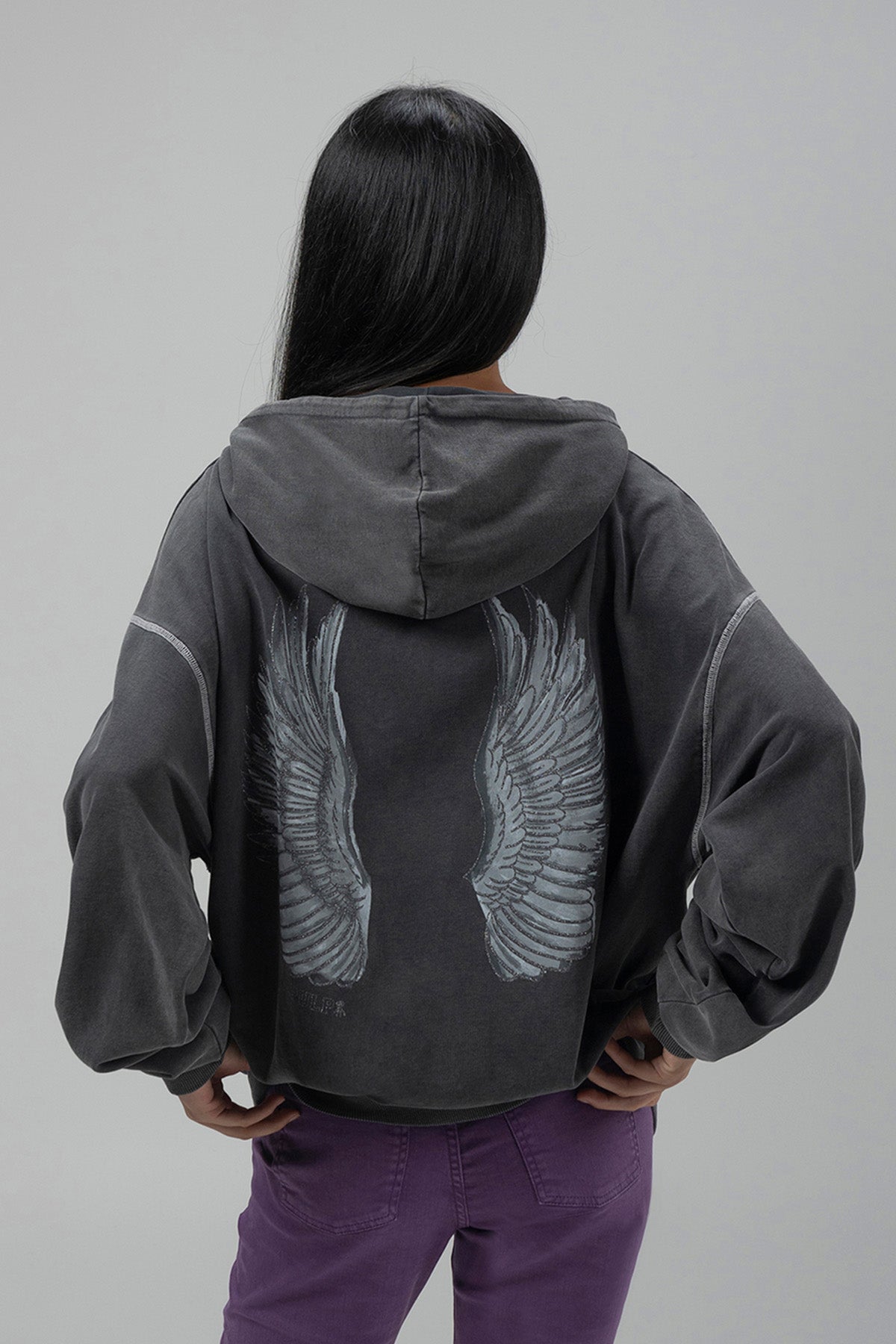 TEEN BLACK WINGS DELAVÉ HOODIE