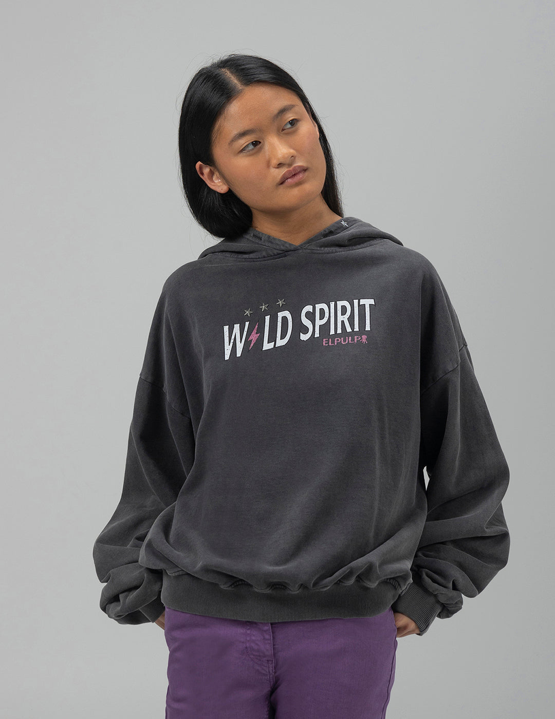 SUDADERA CAPUCHA TEEN WILD SPIRIT NEGRO DELAVÉ