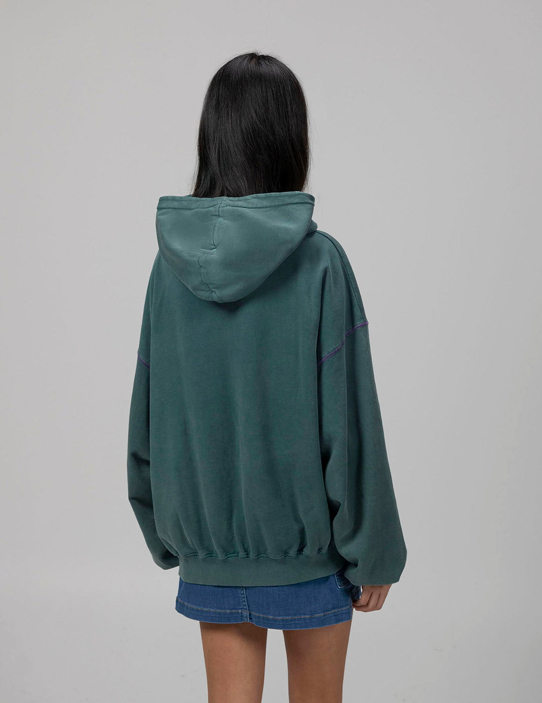 TEEN BASIC HOODIE WITH BOTTLE GREEN LOGO