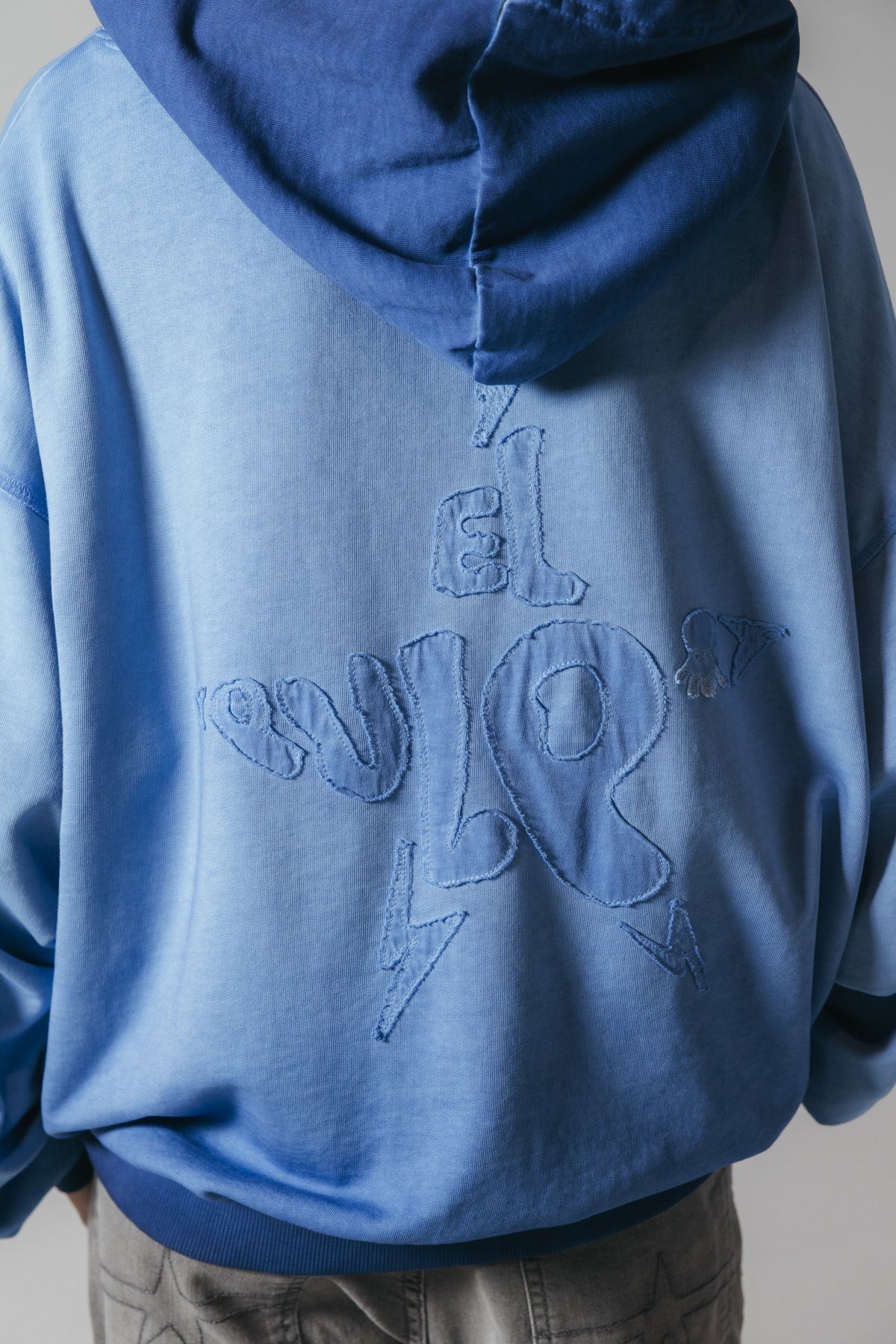 SUDADERA TEEN EFECTO DEGRADADO AZUL MARINO