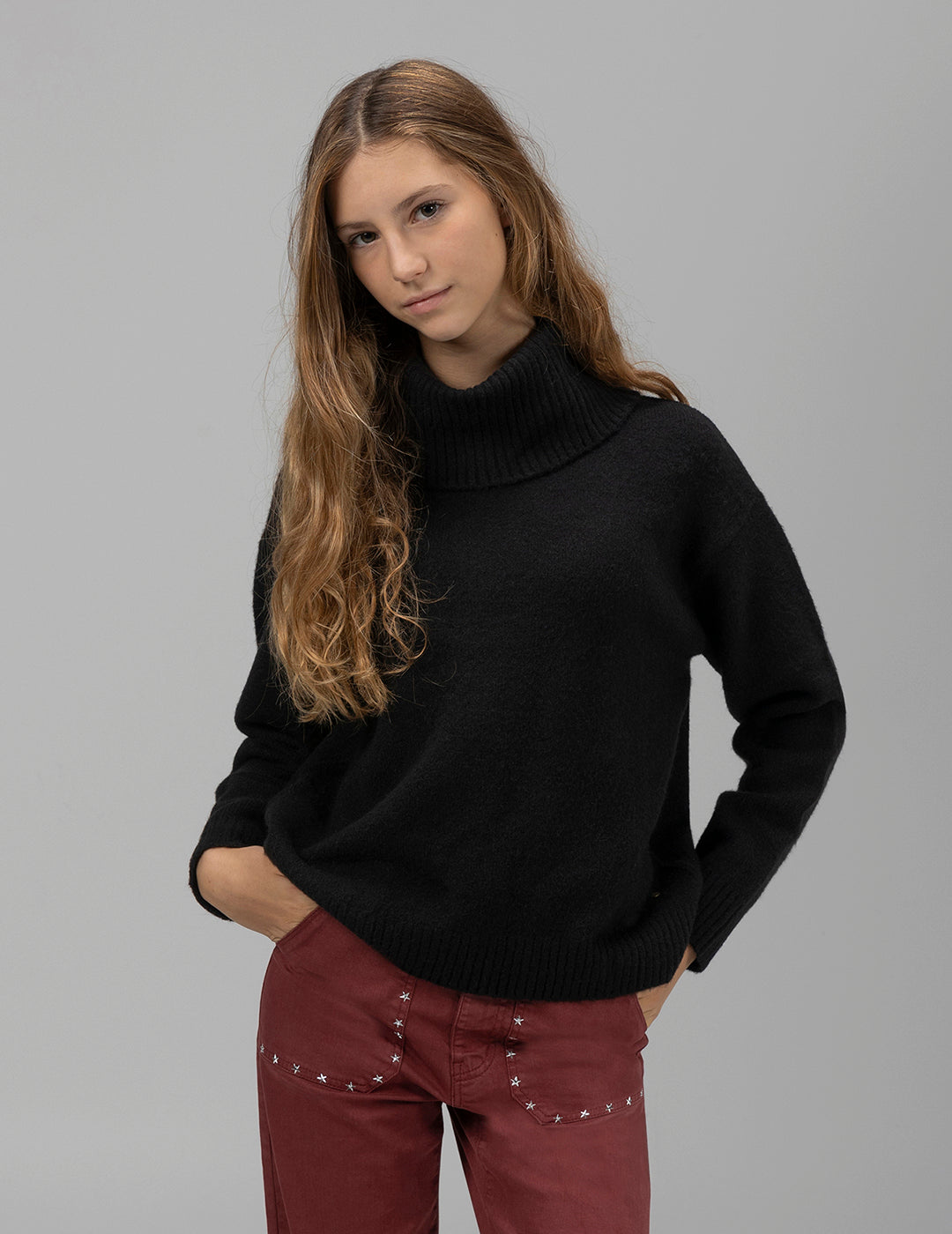 TEEN HIGH NECK KNITTED SWEATER WITH BUTTON DETAILS BLACK