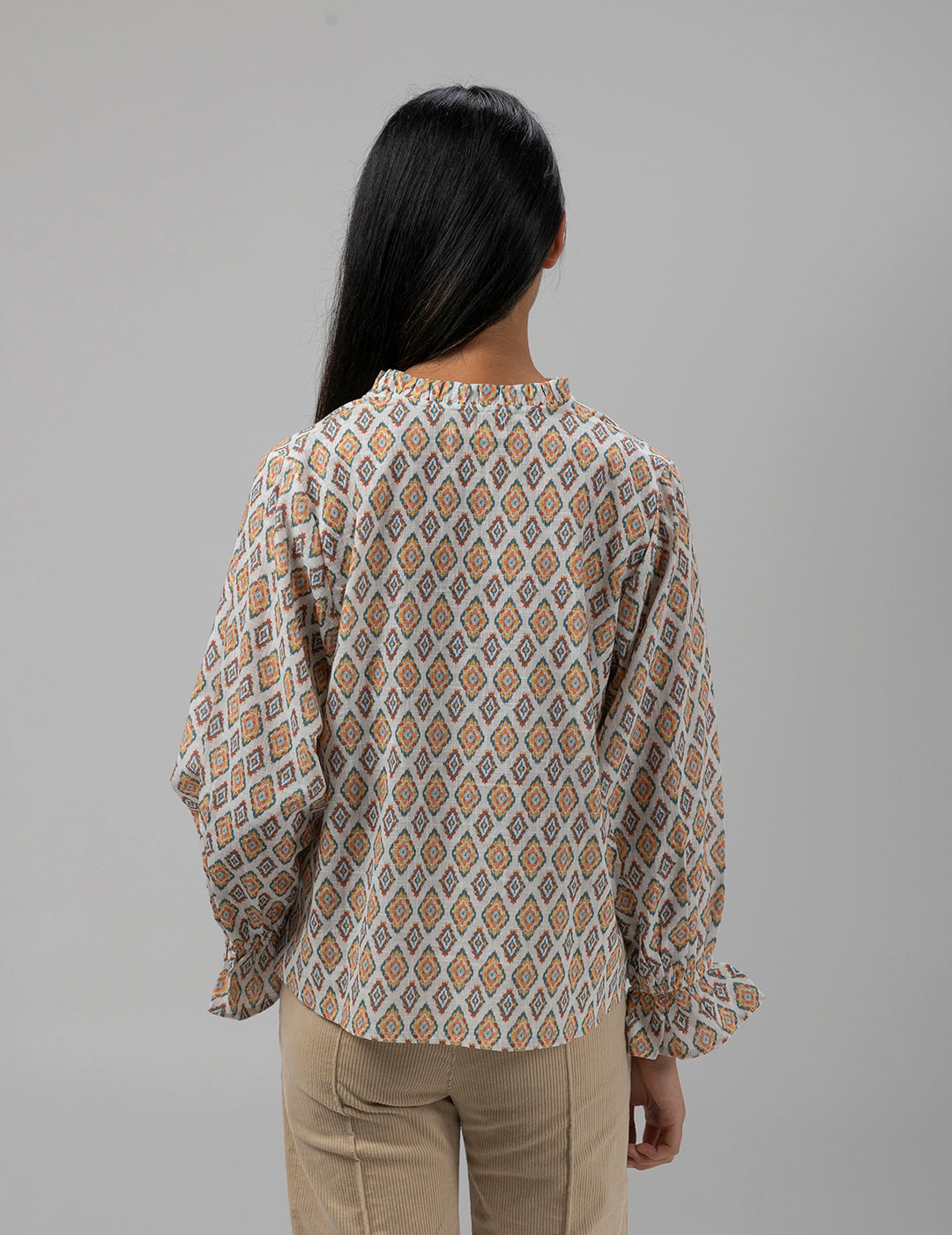 TEEN SHIRT WITH RUFFLE COLLAR AND ETHNIC OCHRE PRINT