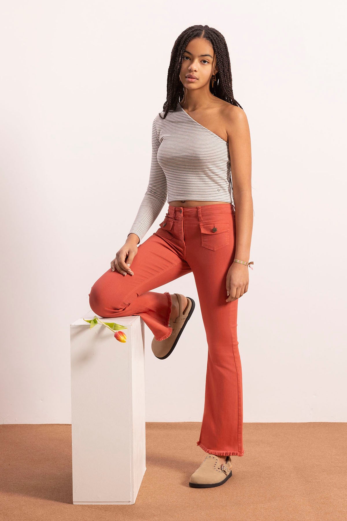 REDDISH TEEN DENIM FLARE PANTS