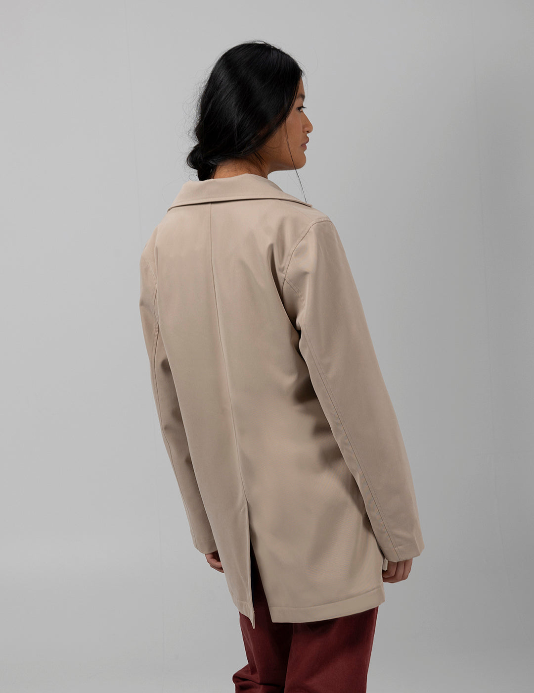 TEEN TRENCH COAT WITH SAND BUTTONS