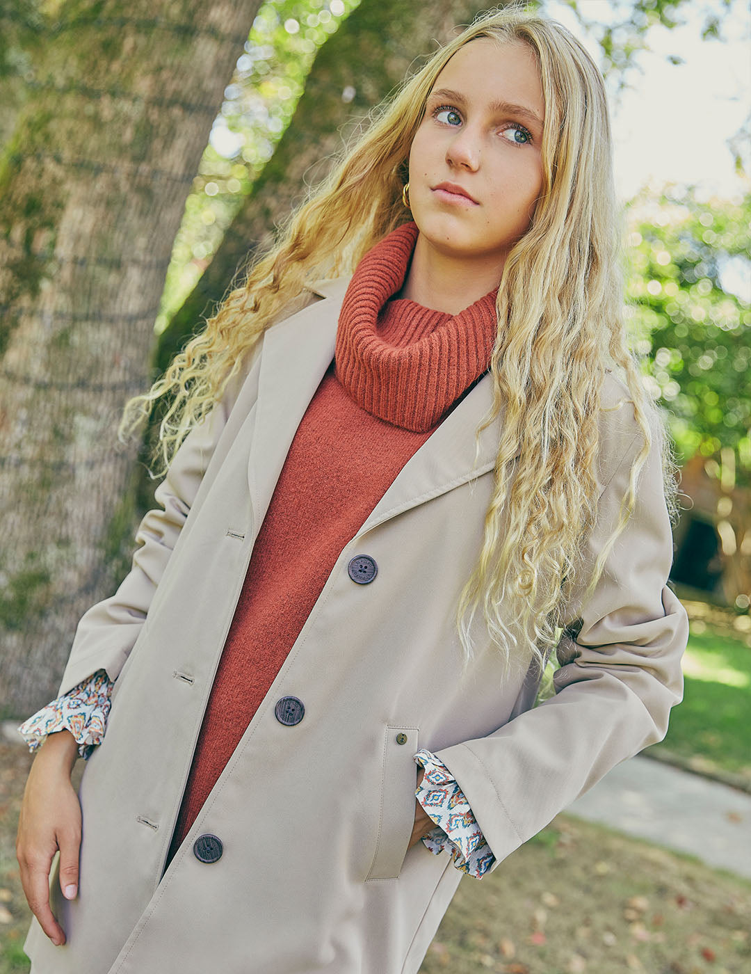 TEEN TRENCH COAT WITH SAND BUTTONS