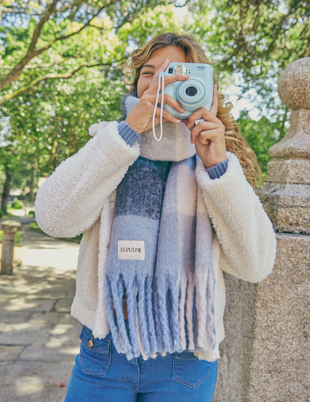 TEEN SCARF WITH SKY BLUE FRINGES