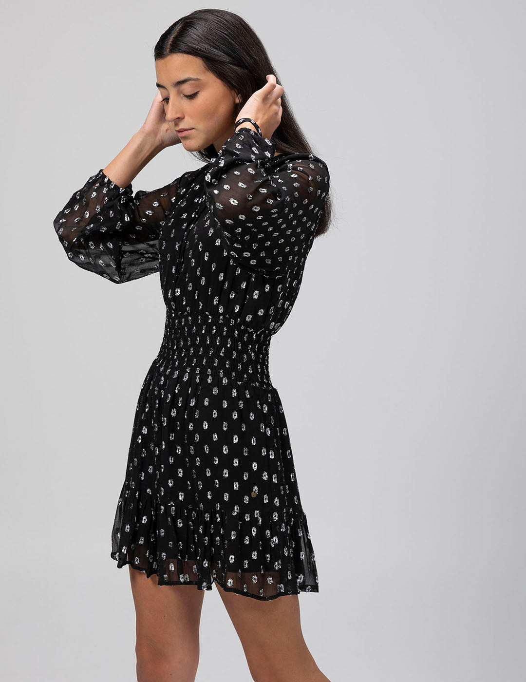 SHORT TEEN DRESS WITH ELASTIC TOP AND BLACK DROP PRINT