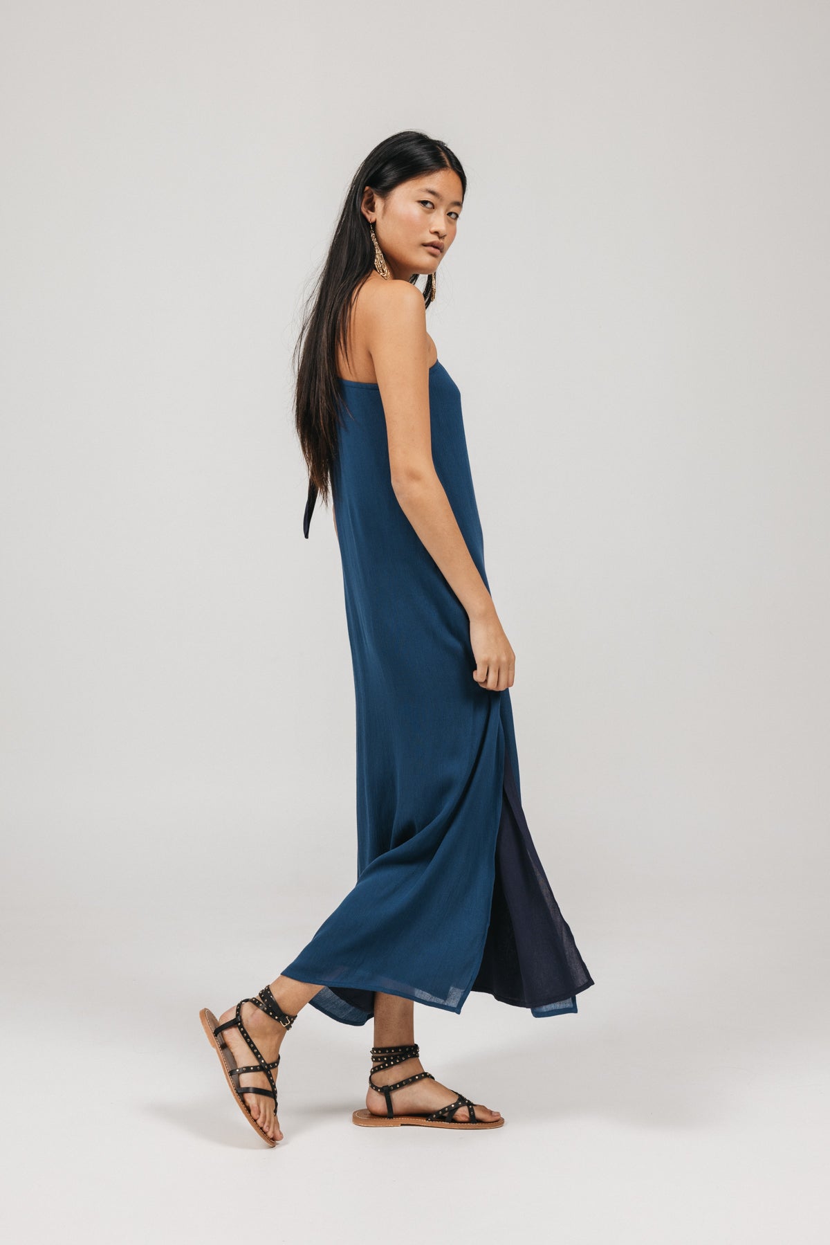 ASYMMETRIC TEEN DRESS WITH ROYAL BLUE BOW