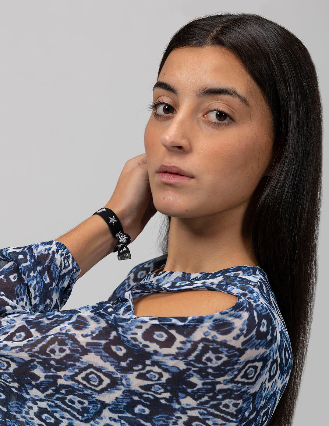 NAVY BLUE DIAMONDS PRINT CUT OUT TEEN BLOUSE