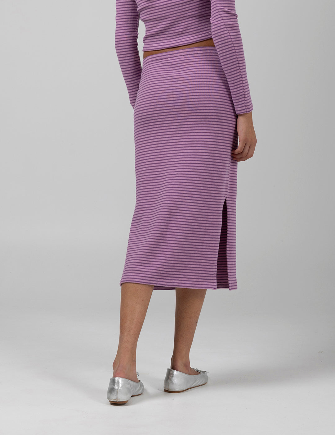 TEEN MIDI SKIRT WITH STRIPES AND MALLOW SLIPPING