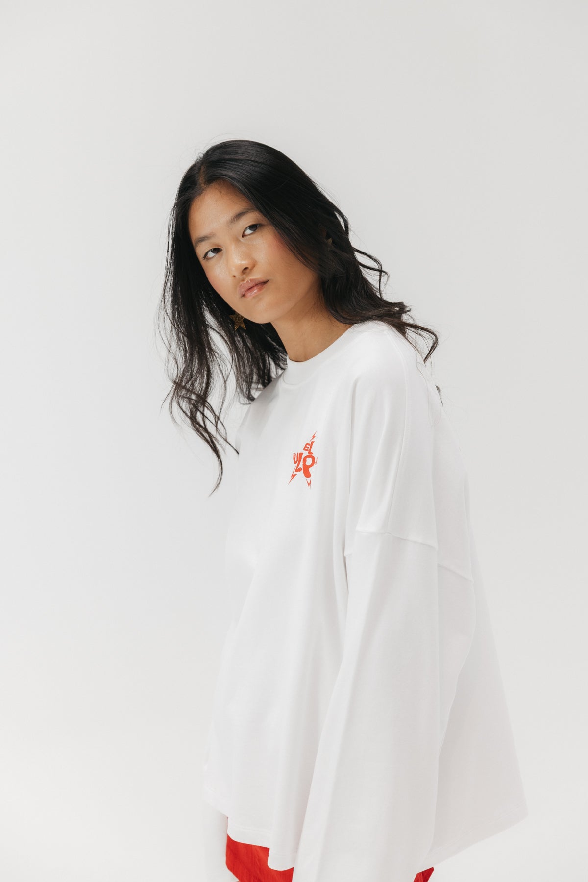 SUDADERA TEEN ESTAMPADO CITY OF STARS BLANCO PURO