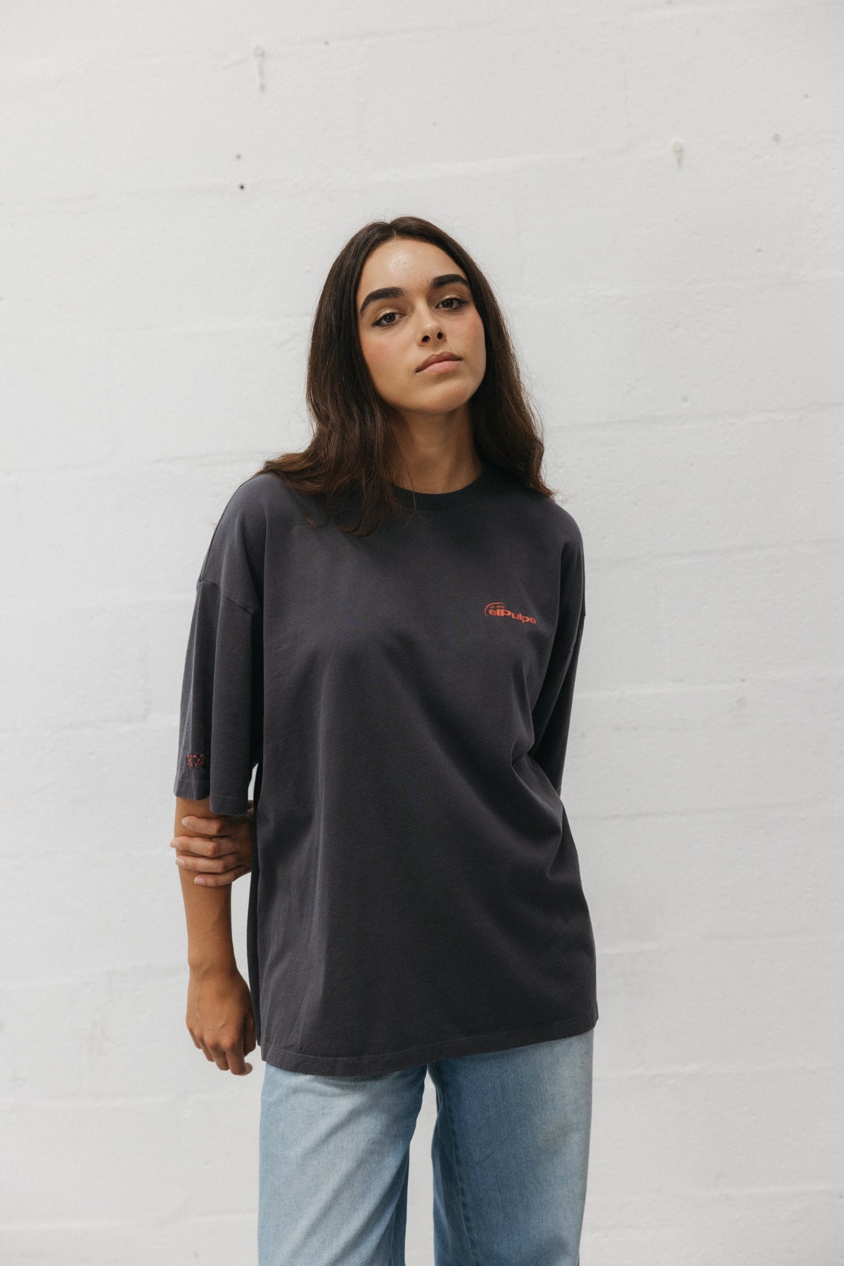 CAMISETA UNISEX THEY NOT LIKE US ANTRACITA