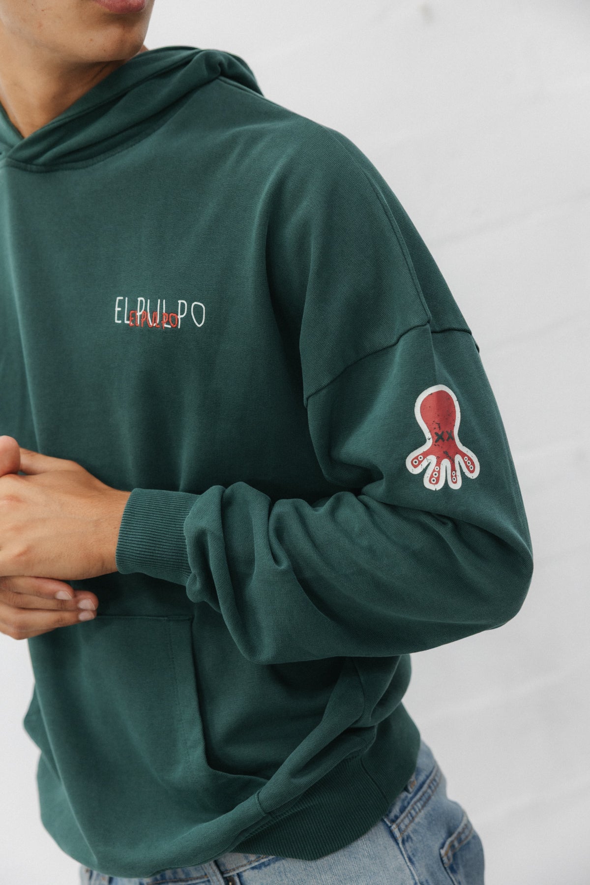 SUDADERA CAPUCHA UNISEX TRIPLE LOGO ESTAMPADO VERDE BOTELLA