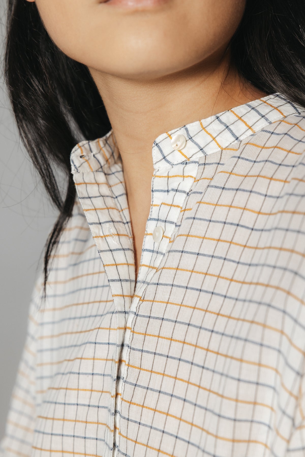 BLUSA TEEN ROMÁNTICA CUADROS MULTICOLOR