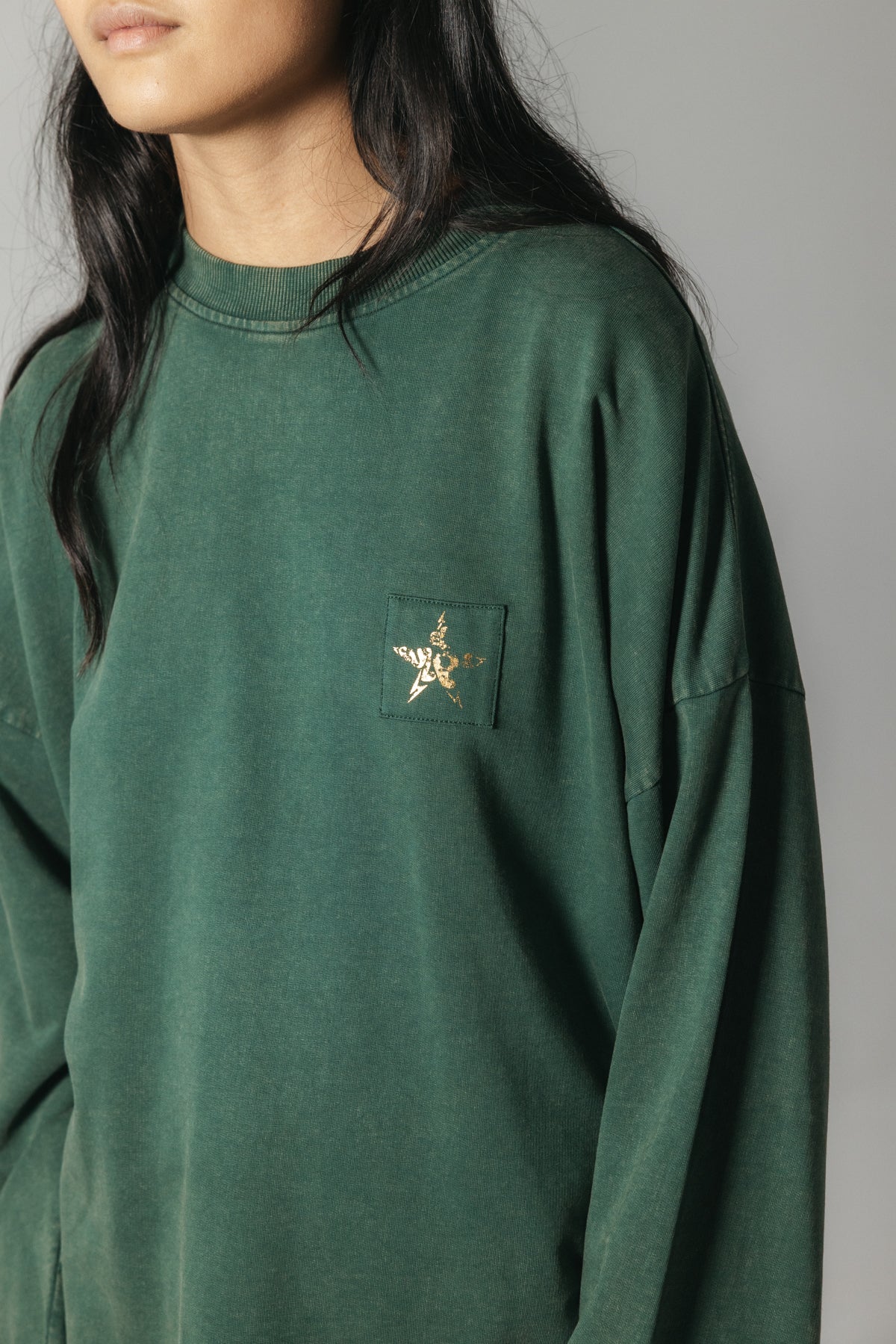 SUDADERA TEEN LOGO ESTRELLA VERDE MILITAR