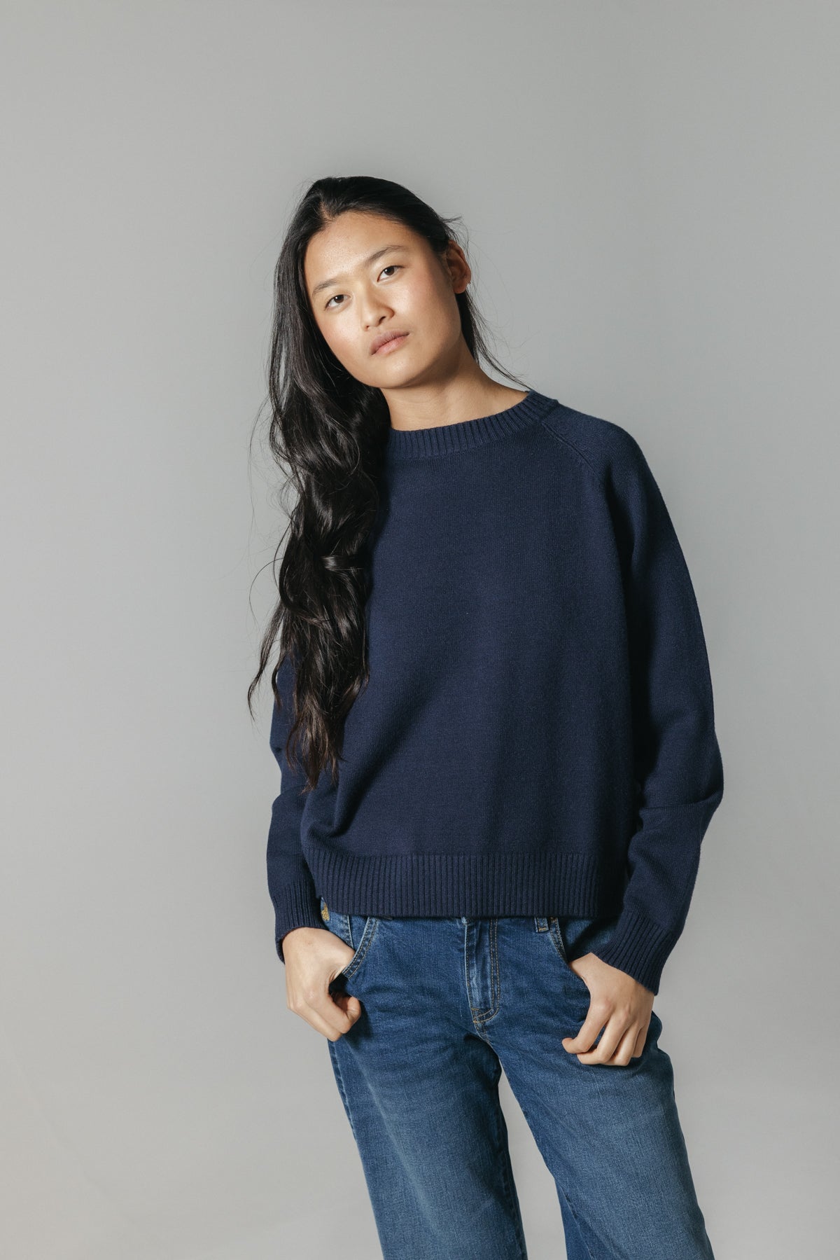 JERSEY PUNTO CUELLO REDONDO BÁSICO AZUL MARINO