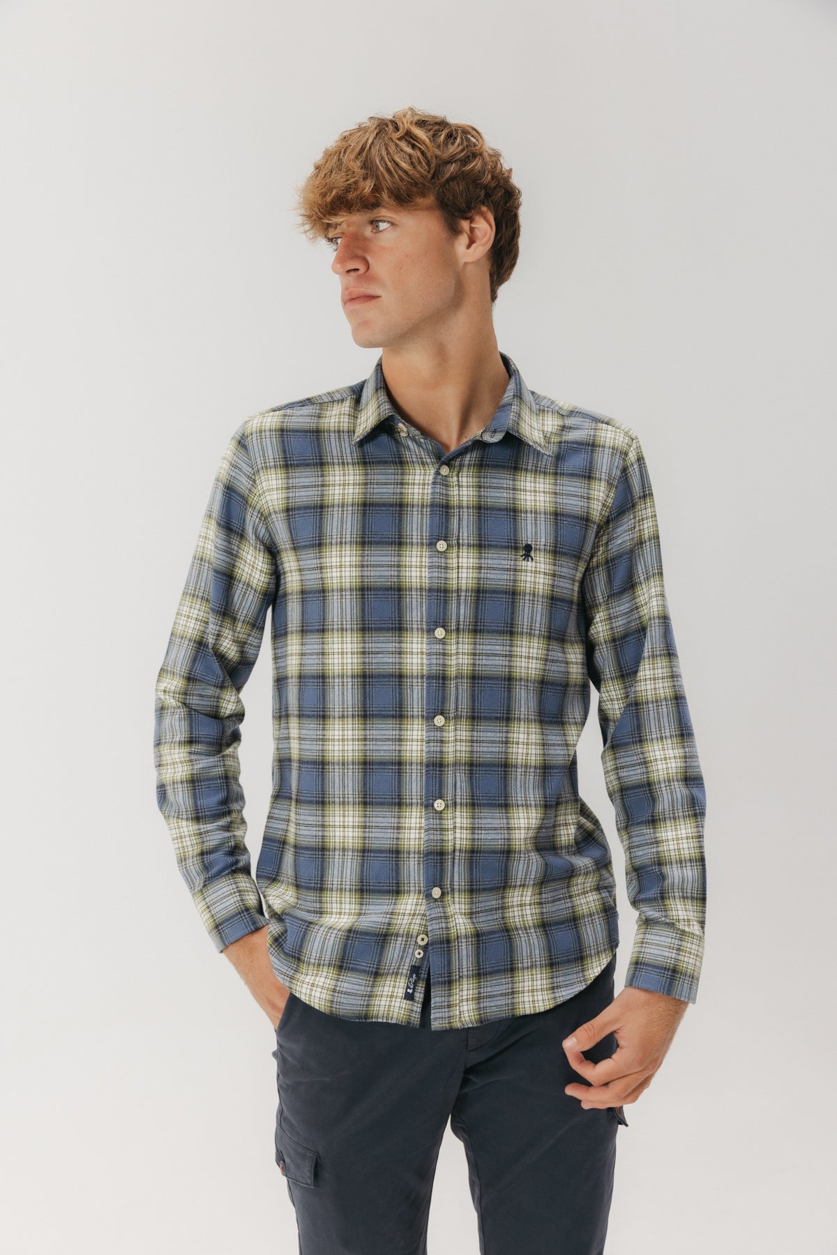 CAMISA CASUAL FRANELA CUADRO ESCOCÉS MULTICOLOR