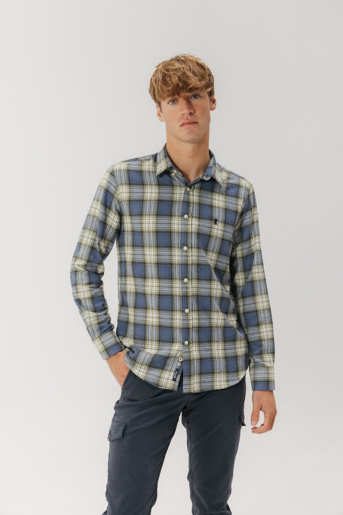 CAMISA CASUAL FRANELA CUADRO ESCOCÉS MULTICOLOR