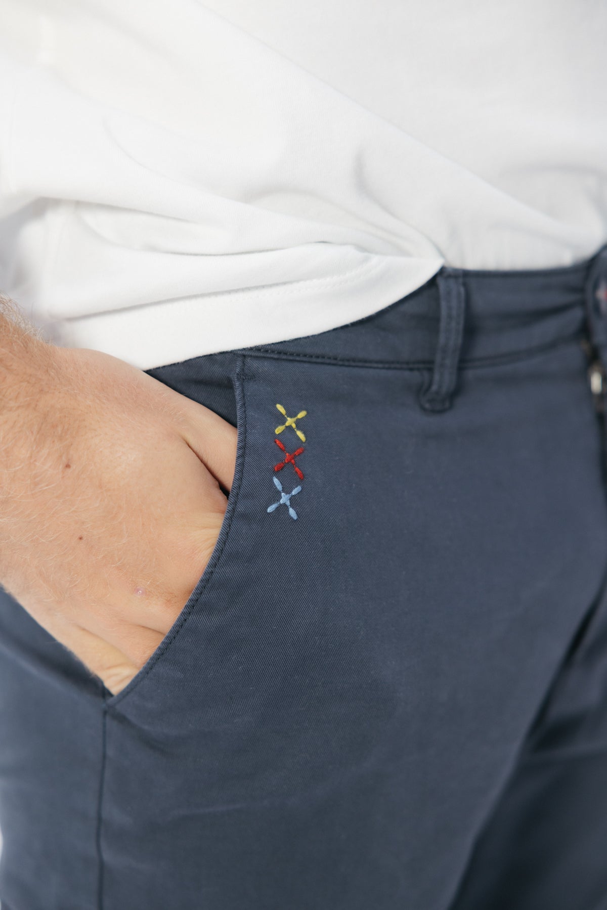 PANTALÓN CARGO PEACH AZUL MARINO