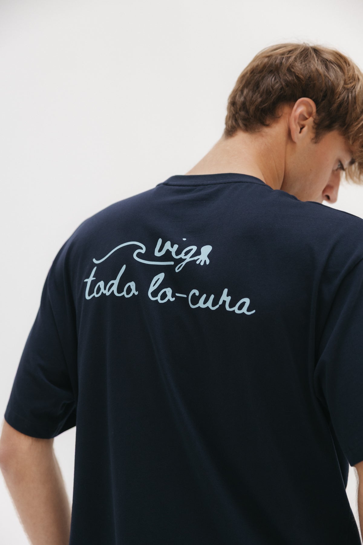 Camiseta Vigo todo locura azul marino