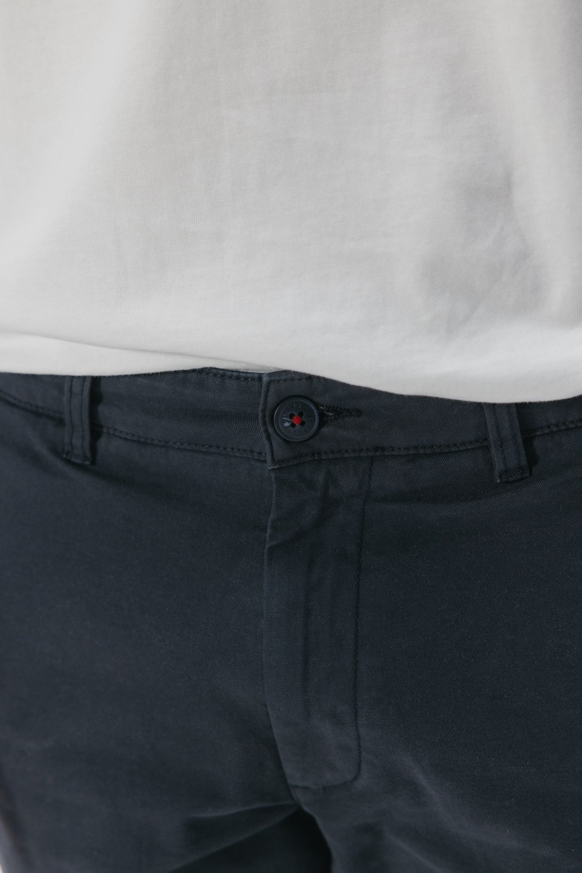 Pantalón chino peach azul marino