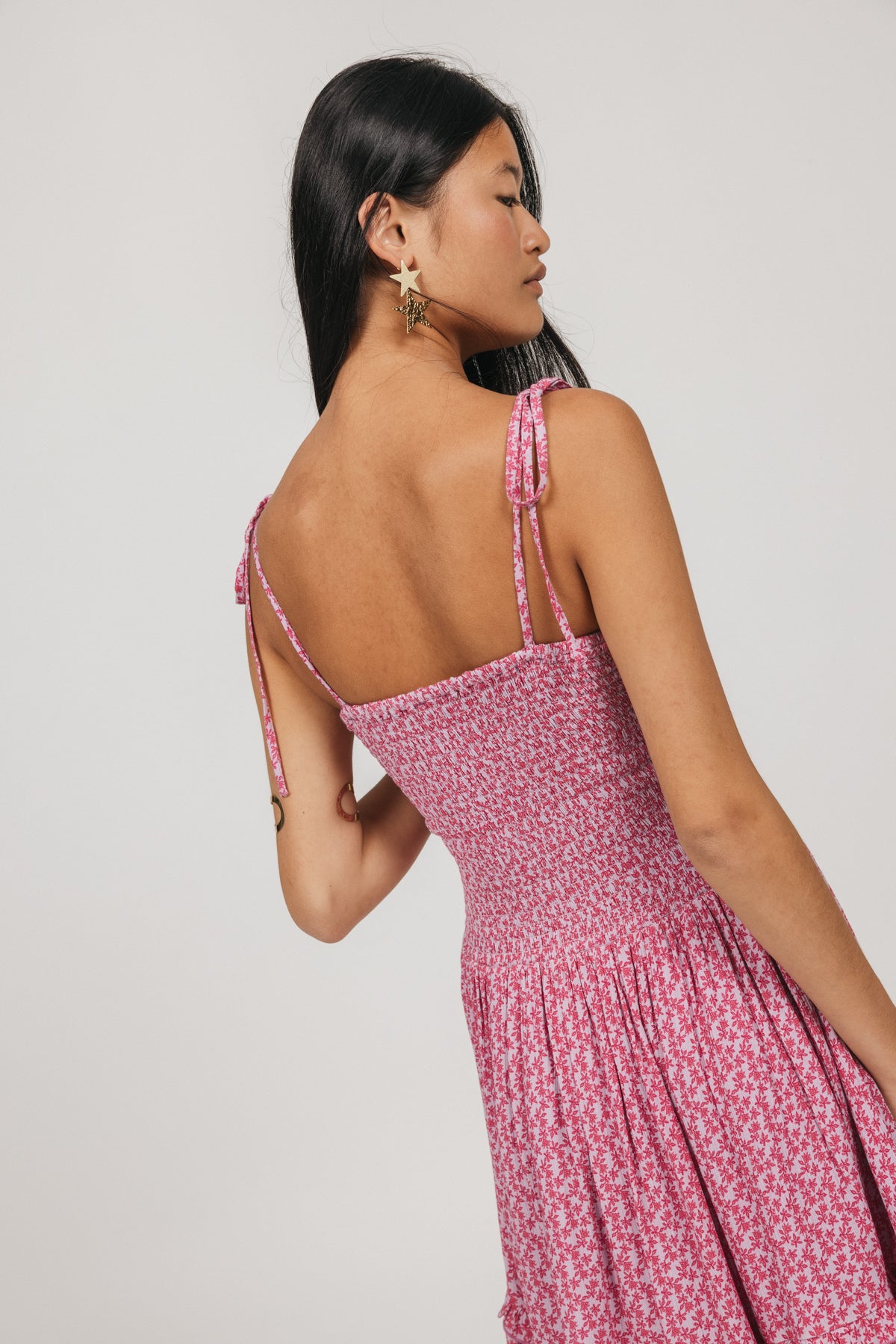VESTIDO TEEN GOMAS AJUSTADO ESTAMPADO HOJAS LILA