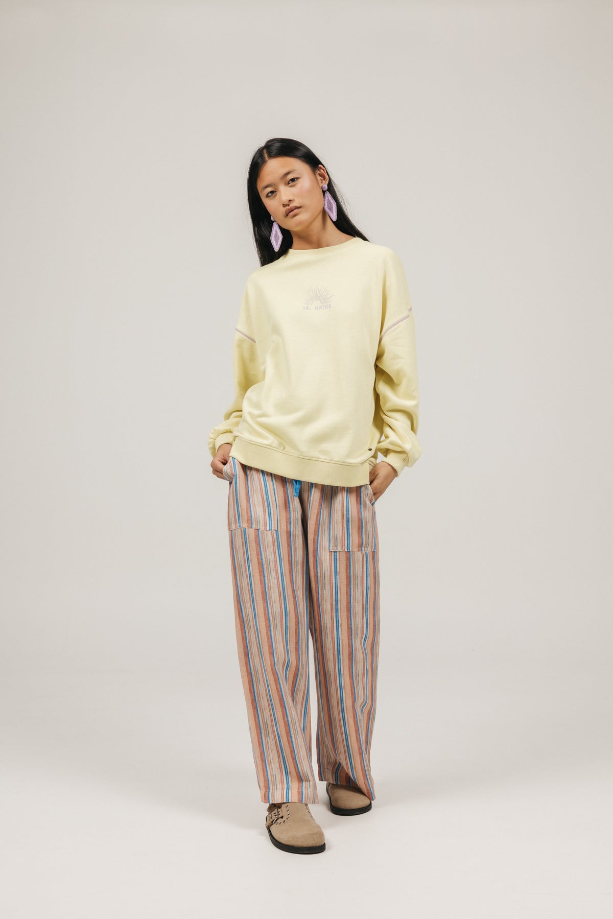 SUDADERA TEEN LAVADA SOL MATES AMARILLO CLARO
