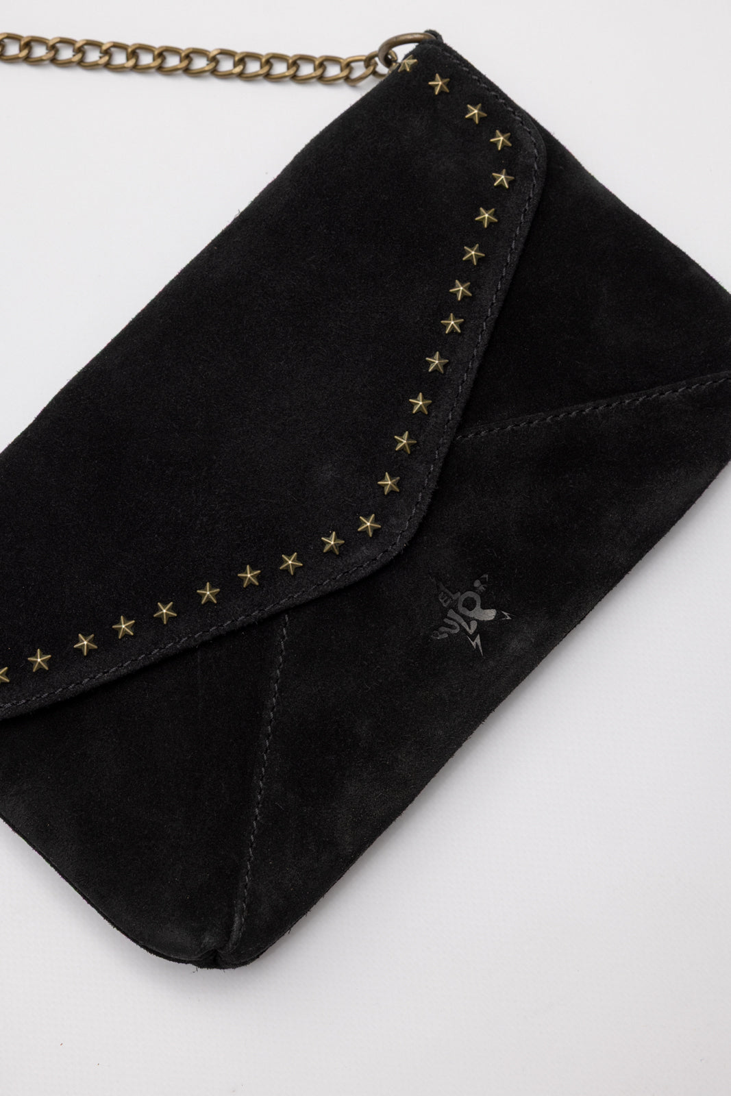 BOLSO SOLAPA TACHAS NEGRO