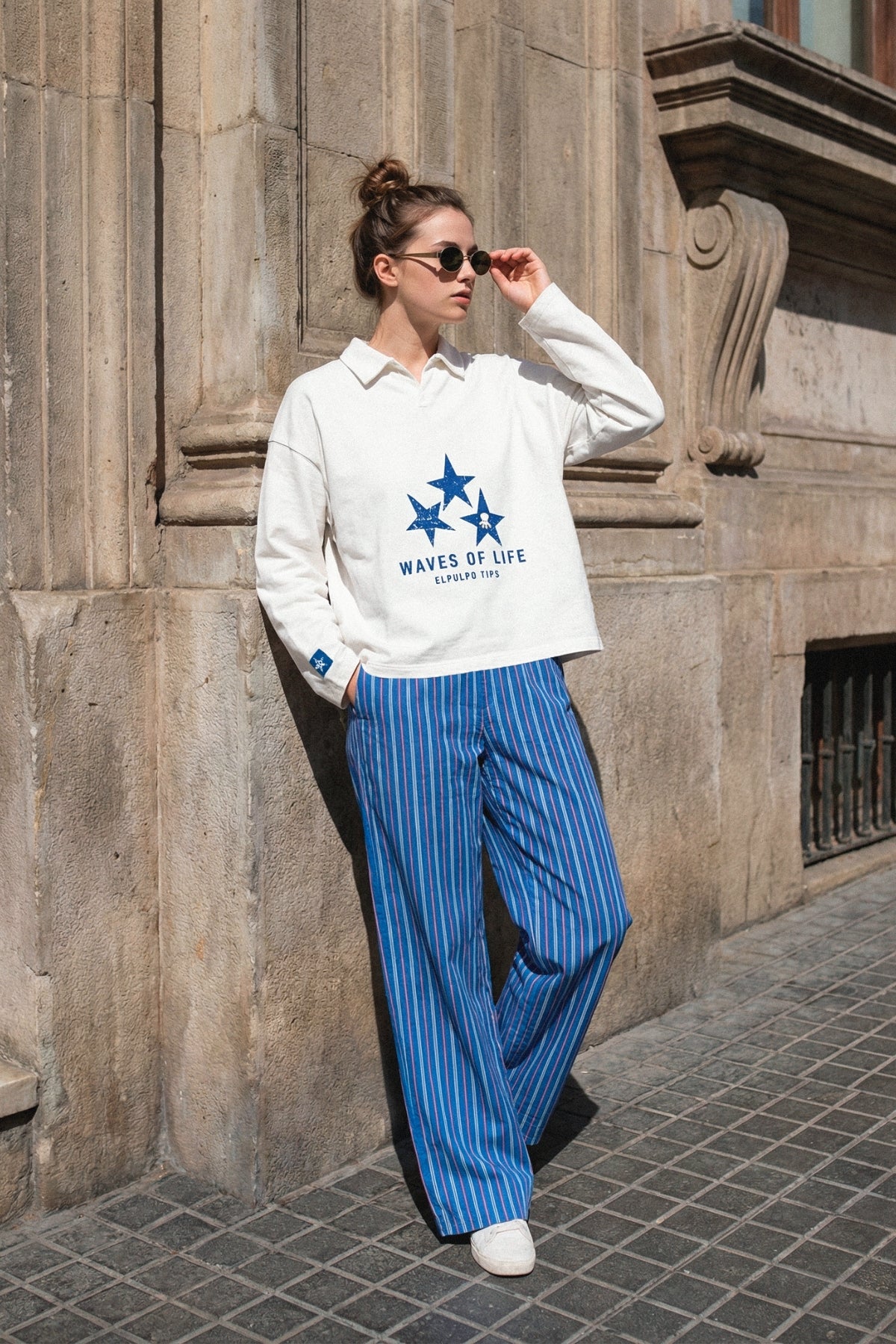 Polo teen manga larga estampado estrellas blanco puro